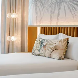 Amora Hotell